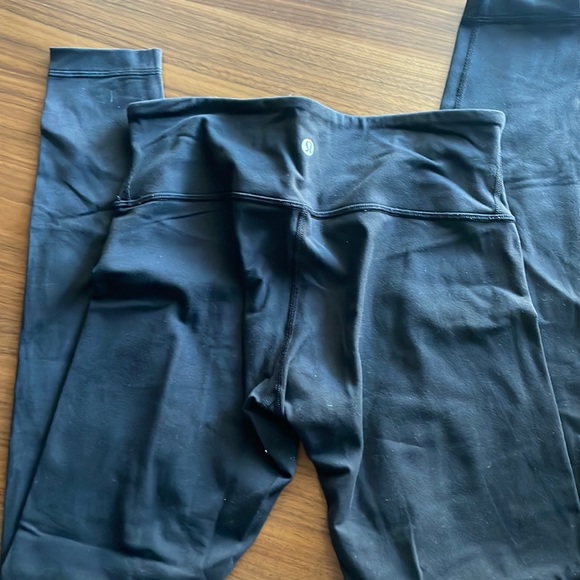 lululemon athletica Pants - Lululemon Wunder Under Mid rise Luon